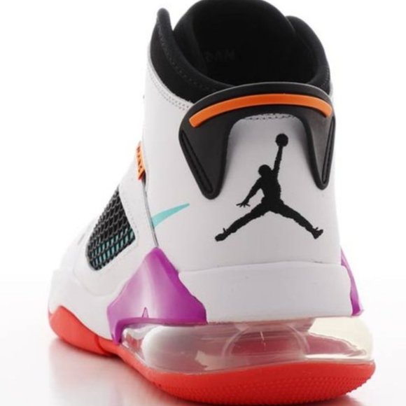 Jordan Mars 270 White Hyper Violet (GS) - Picture 3 of 8